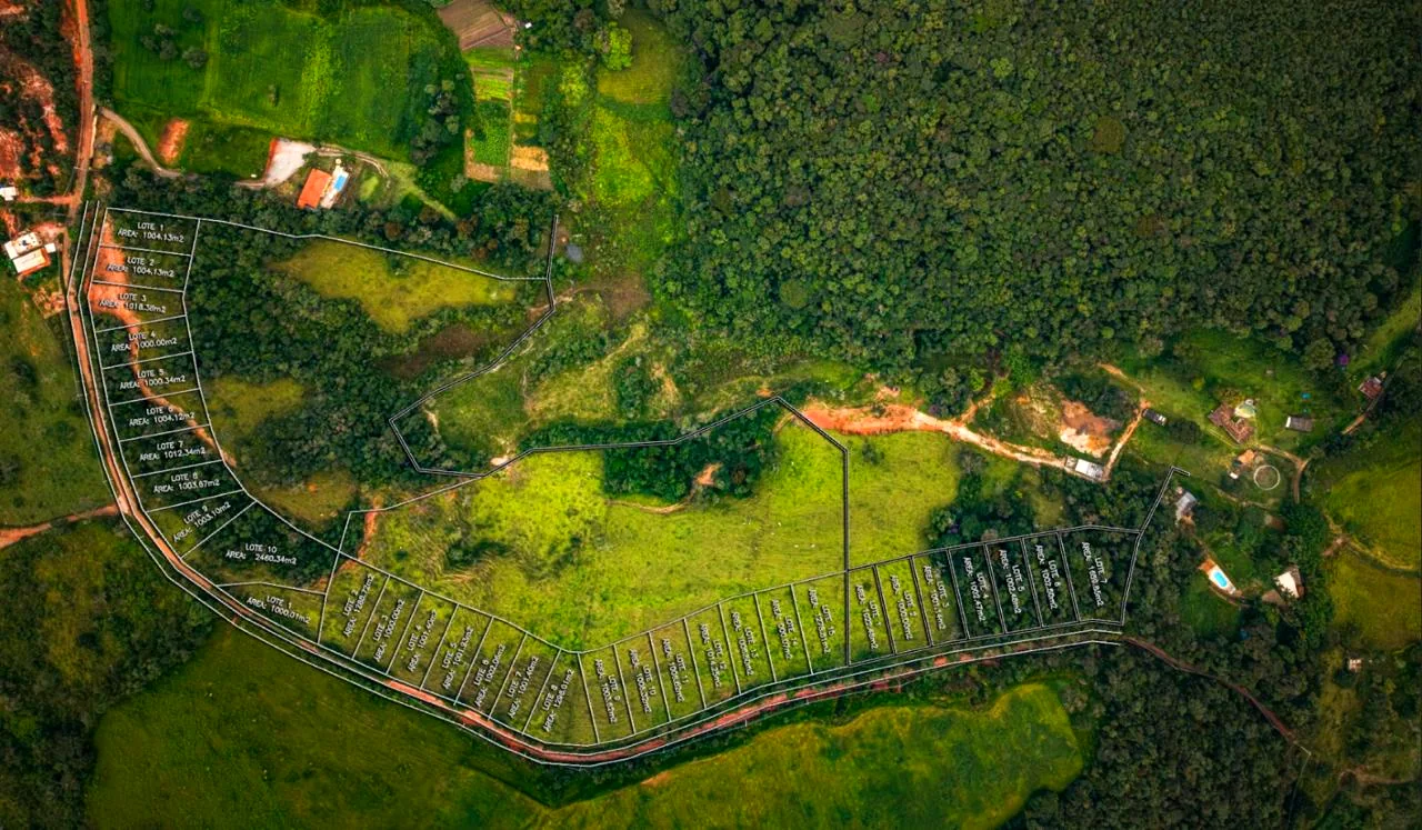 Vale de Tabuões visto do alto — Cachoeira do Campo